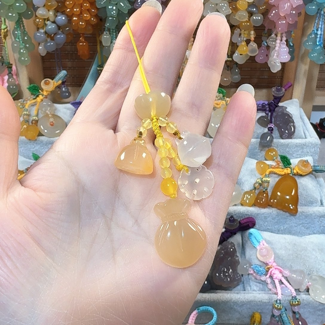 玛瑙/玉髓挂件未镶嵌