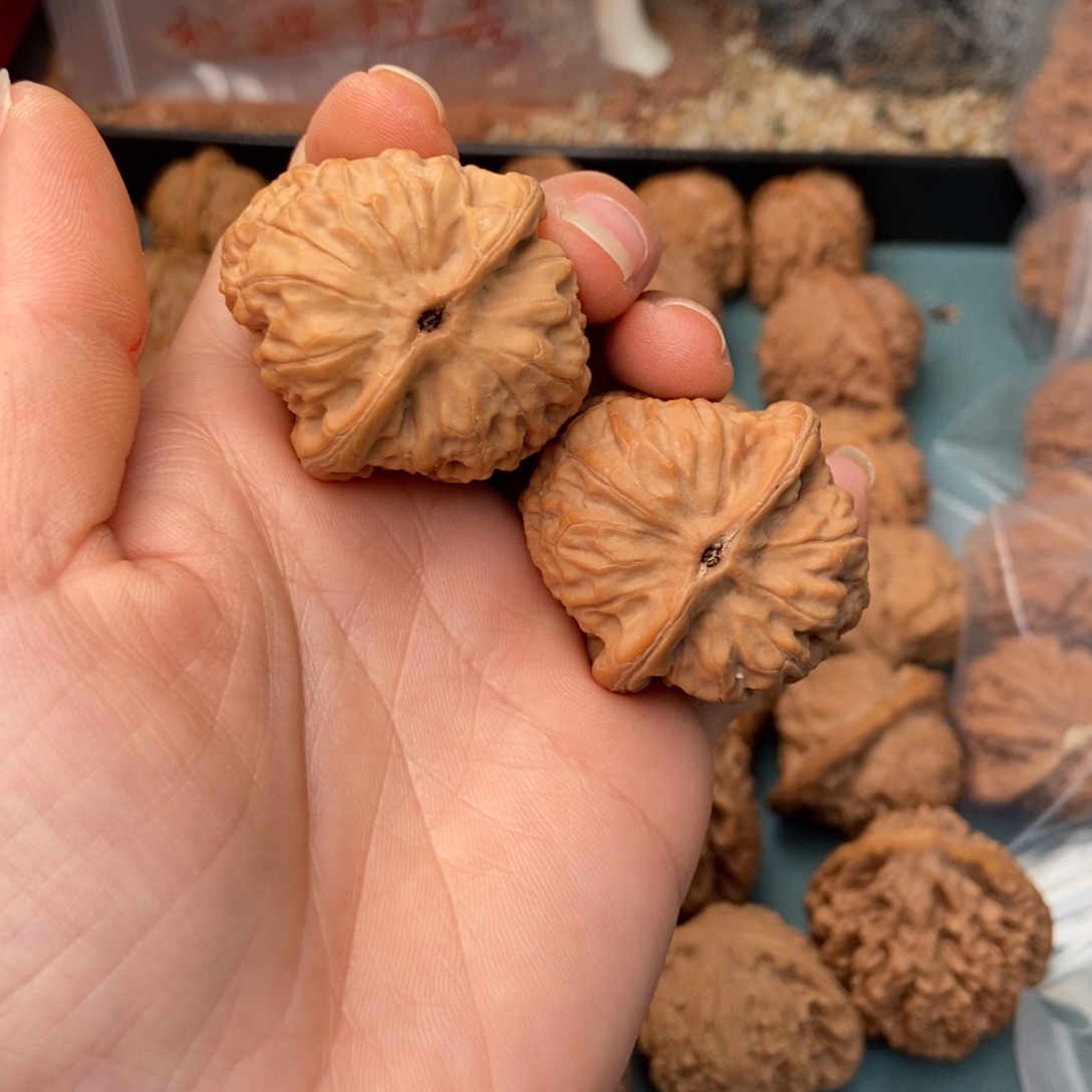 风***人文玩核桃吊坠红方印14