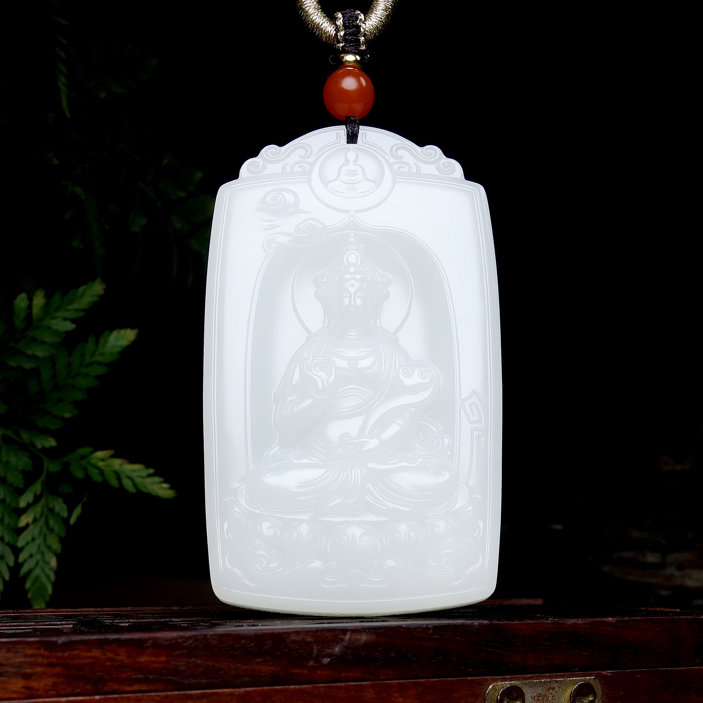 新疆且末料莲花观音牌