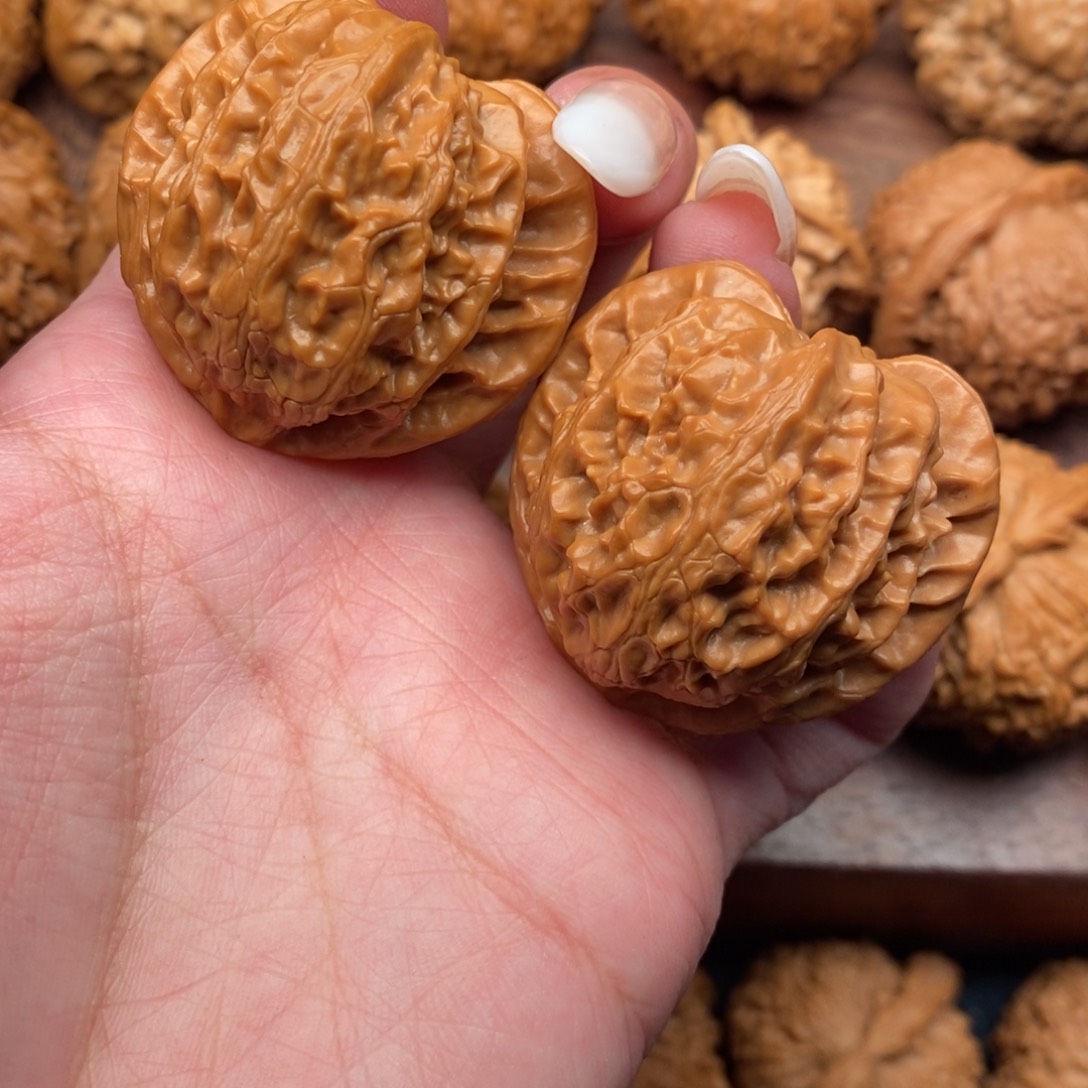 文玩核桃把件桃心宫灯39.8