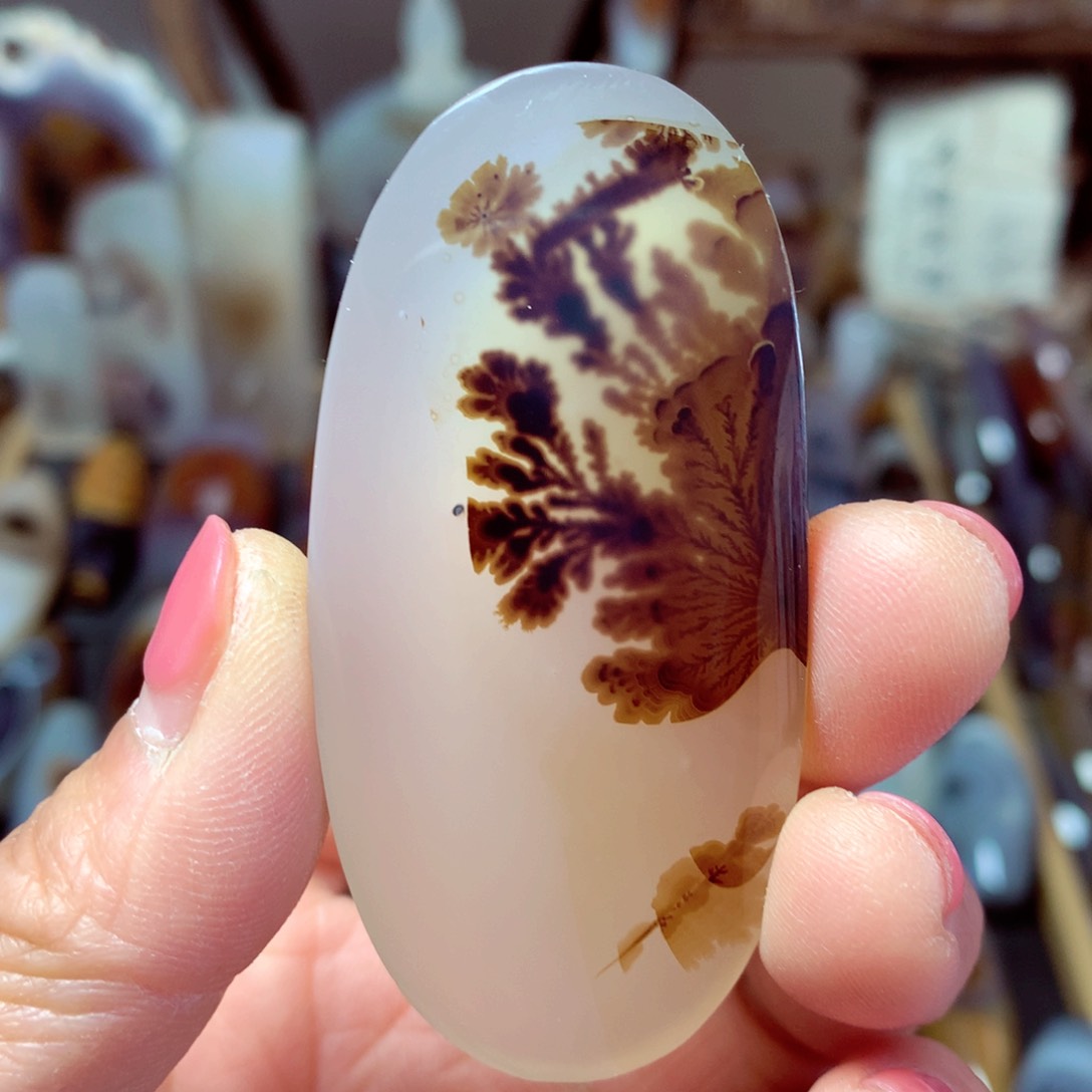 玛瑙/玉髓颈饰未镶嵌