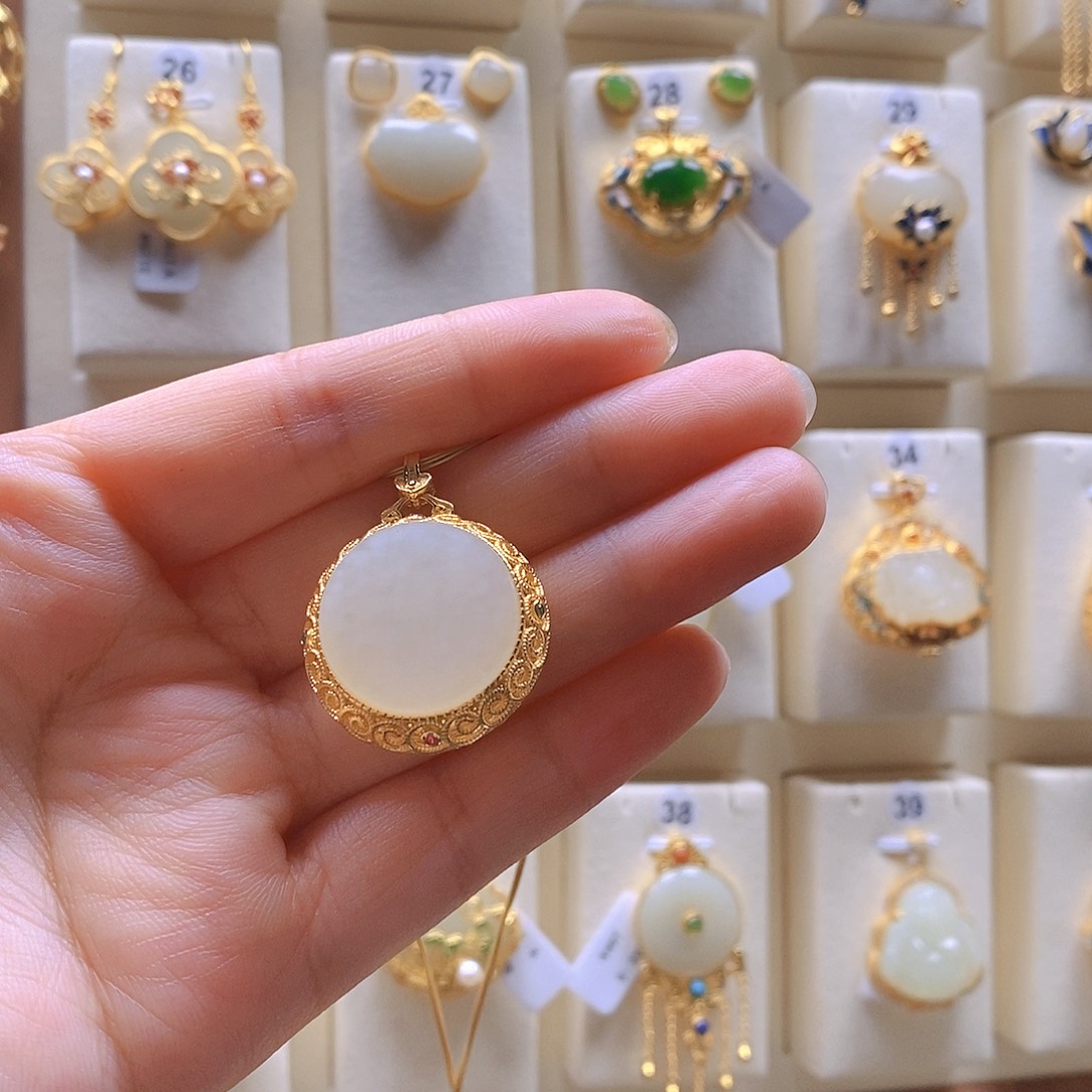 和田玉颈饰银S925镶嵌