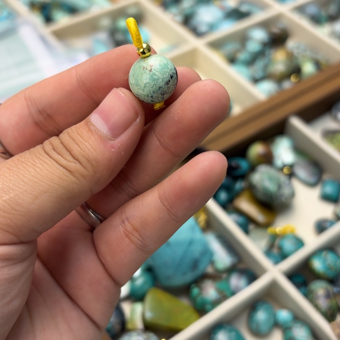 南红玛瑙未镶嵌绿松石