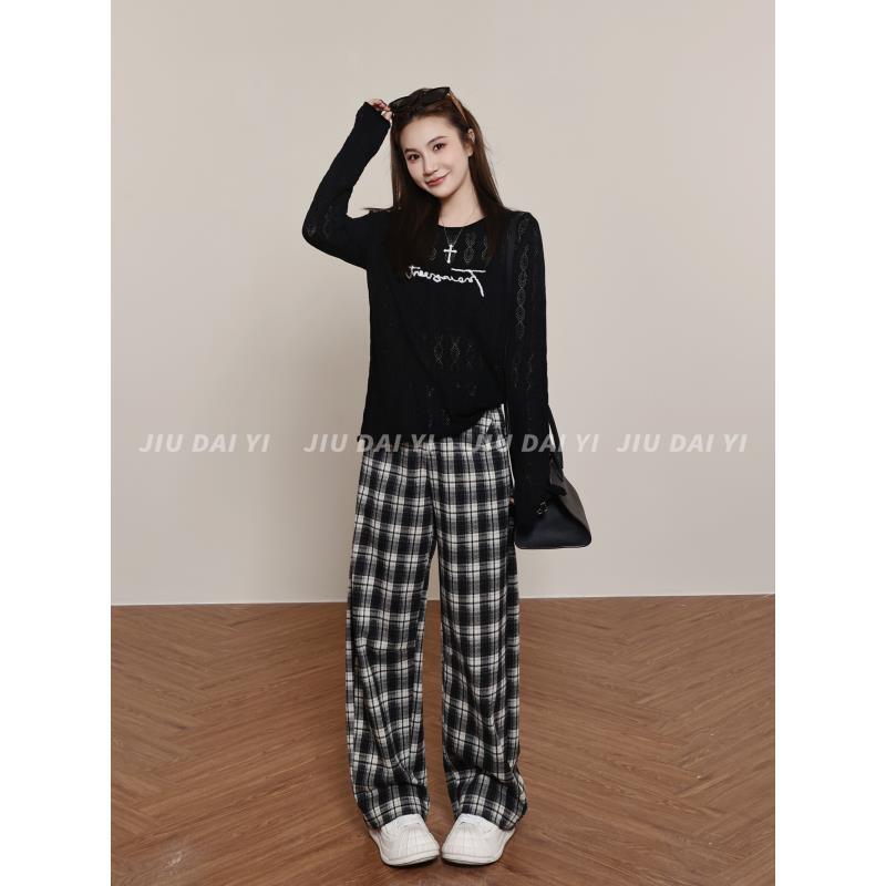 玖黛衣【西野暮色】早秋圆领镂空勾花宽松百搭毛衣XSP44329