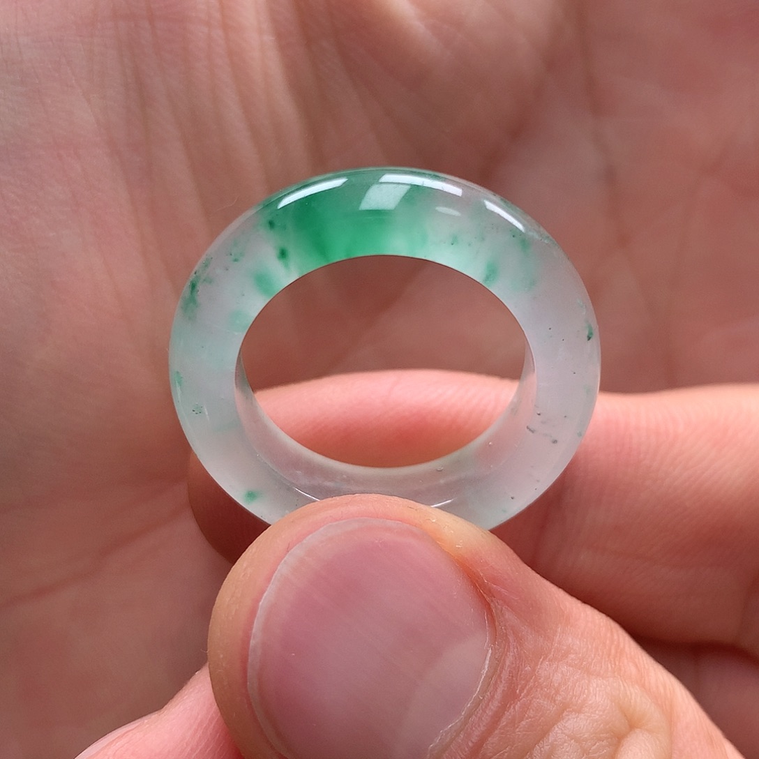 石英质玉戒圈未镶嵌