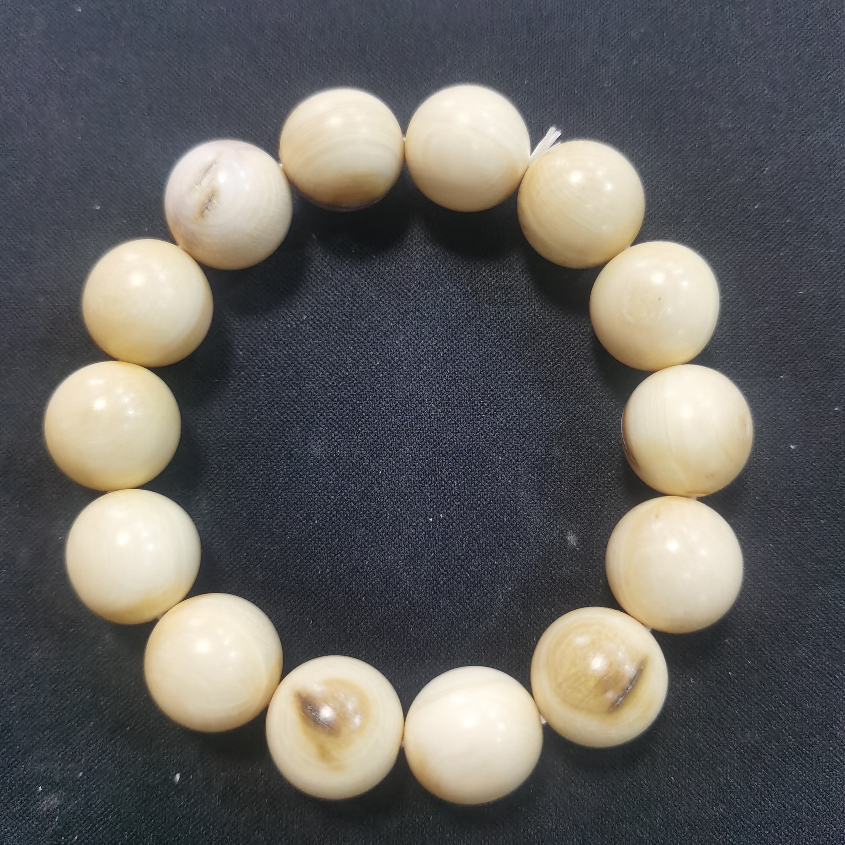 猛犸微瑕尺寸1.5手串tc200