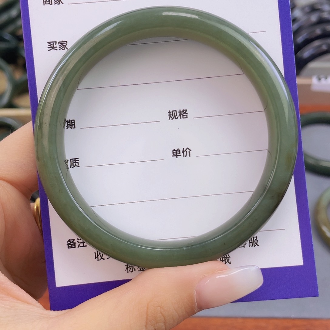 和田玉手镯未镶嵌纯天然多样性发货