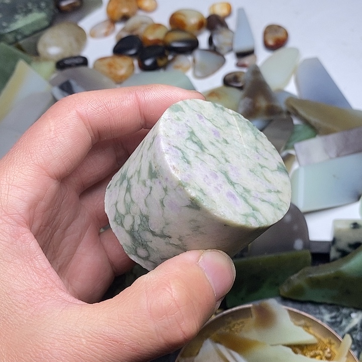 和田玉（糖玉）未镶嵌笔搁