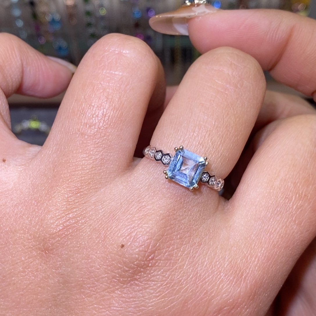 海蓝宝石戒指银S925镶嵌