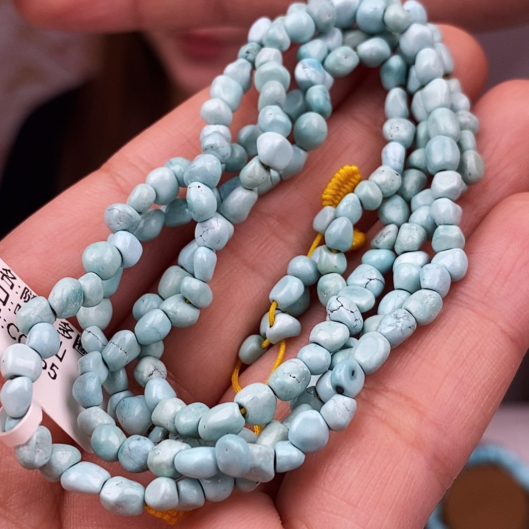 绿松石未镶嵌原矿