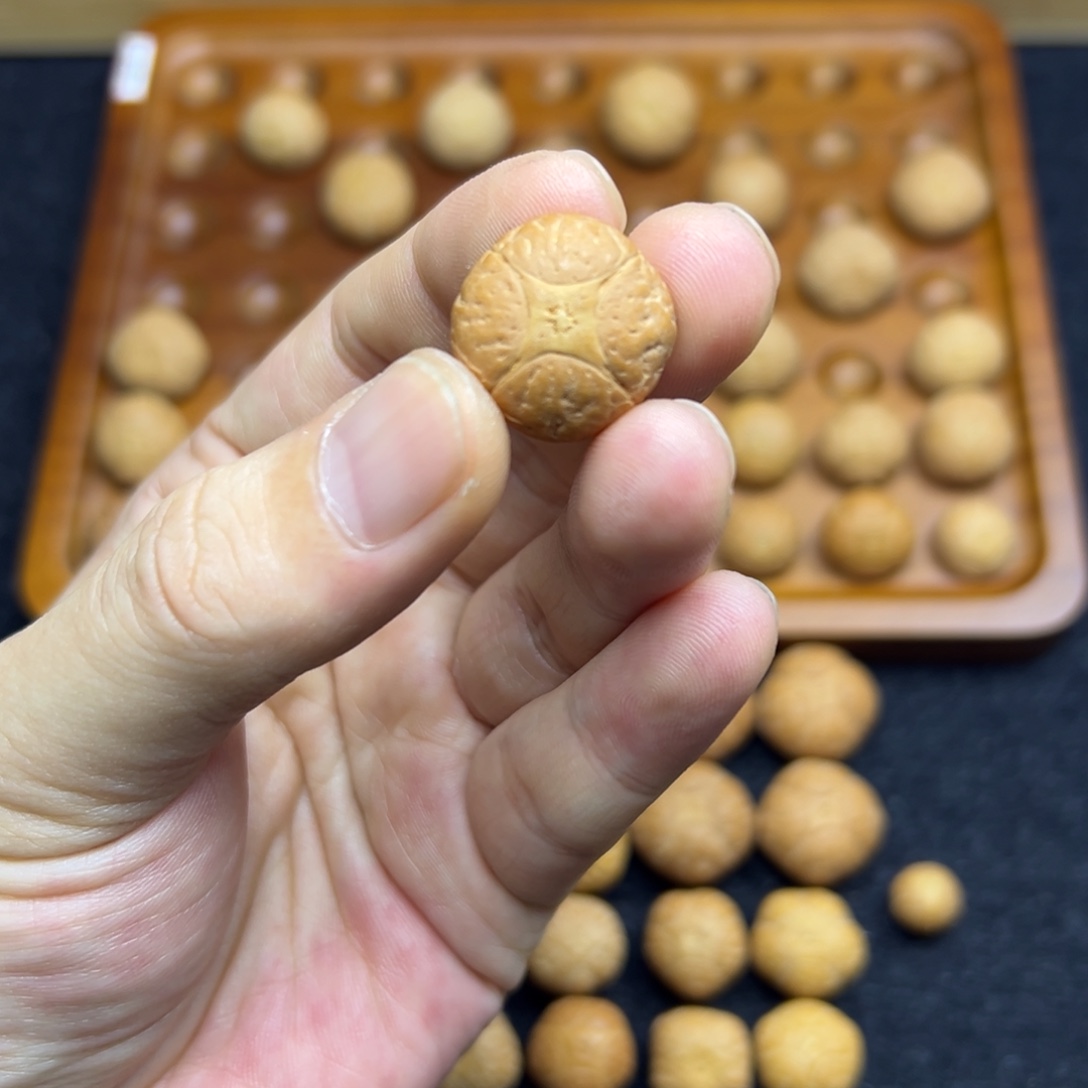 Z***帅手串凤眼菩提20+麒麟眼