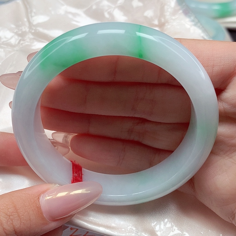 【闪购商品】翡翠手镯未镶嵌56圈