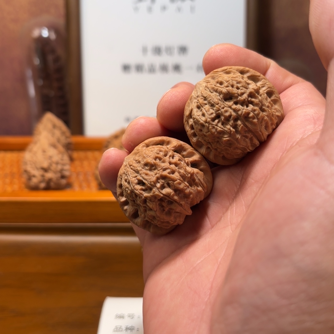 吊坠文玩核桃血麒麟Q5960