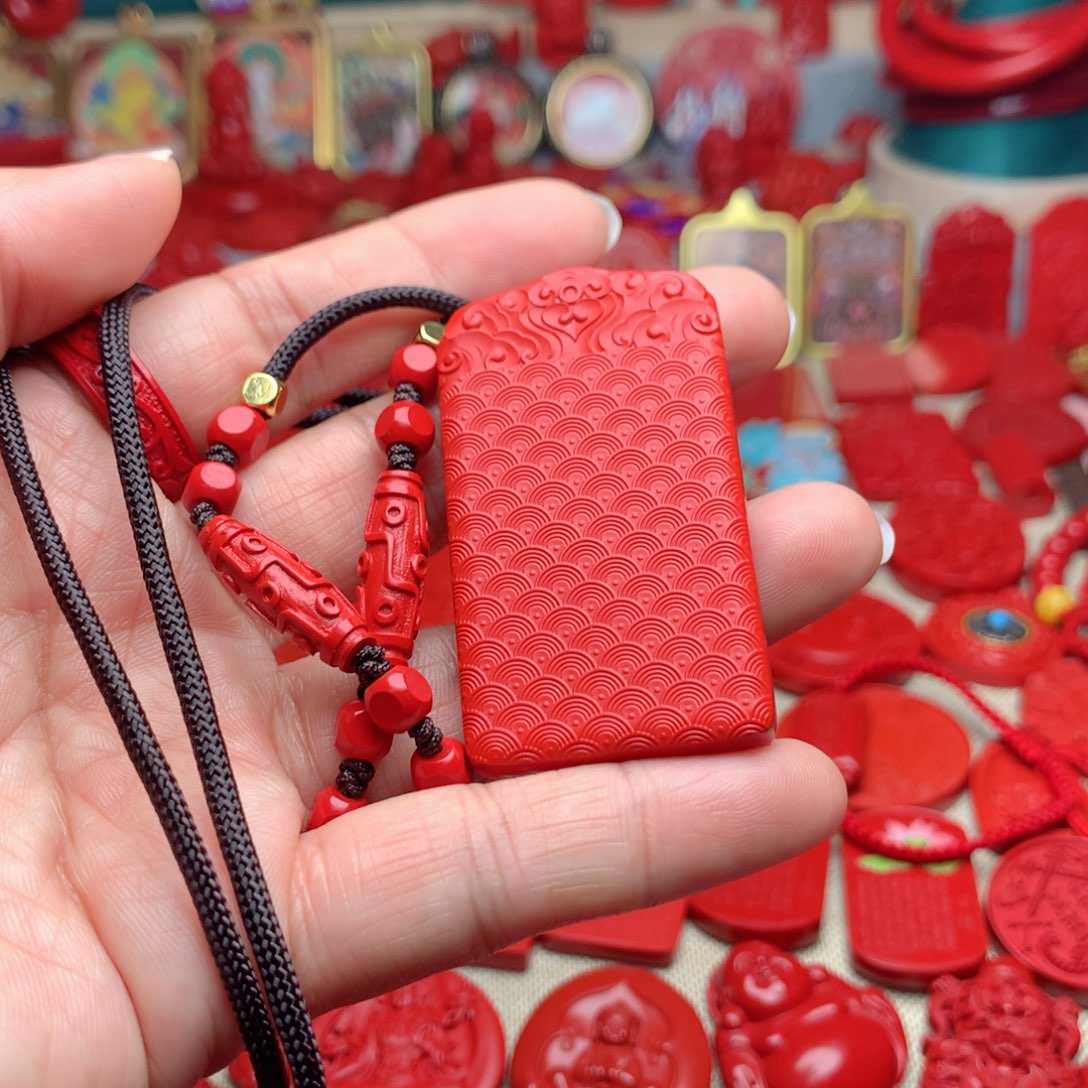 天然辰砂工艺品朱砂吊坠