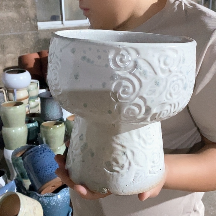 紫砂花盆口18高20瑕疵