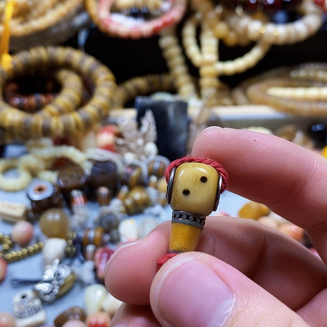 牛骨摆件湾****謌手串配饰