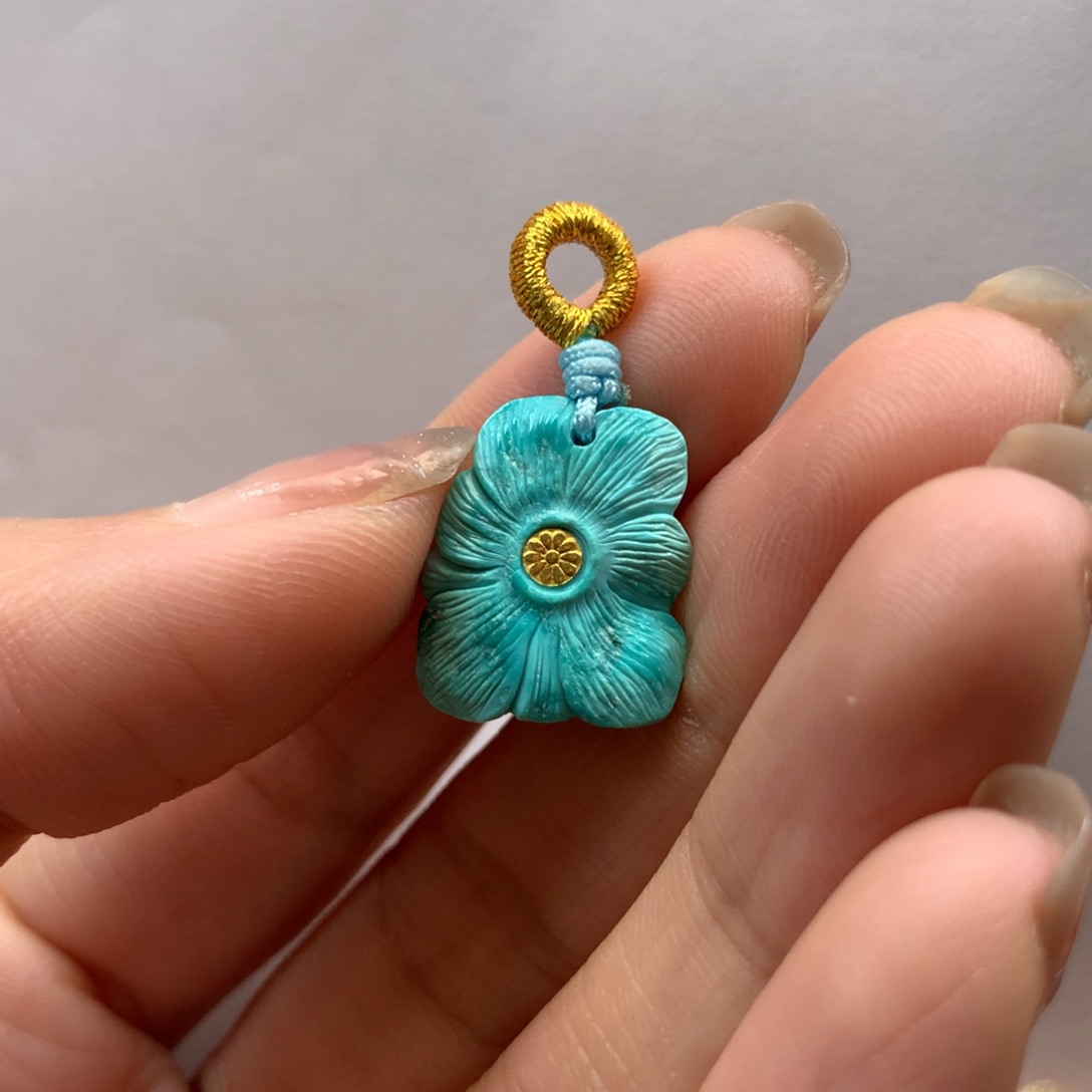 绿松石配饰未镶嵌