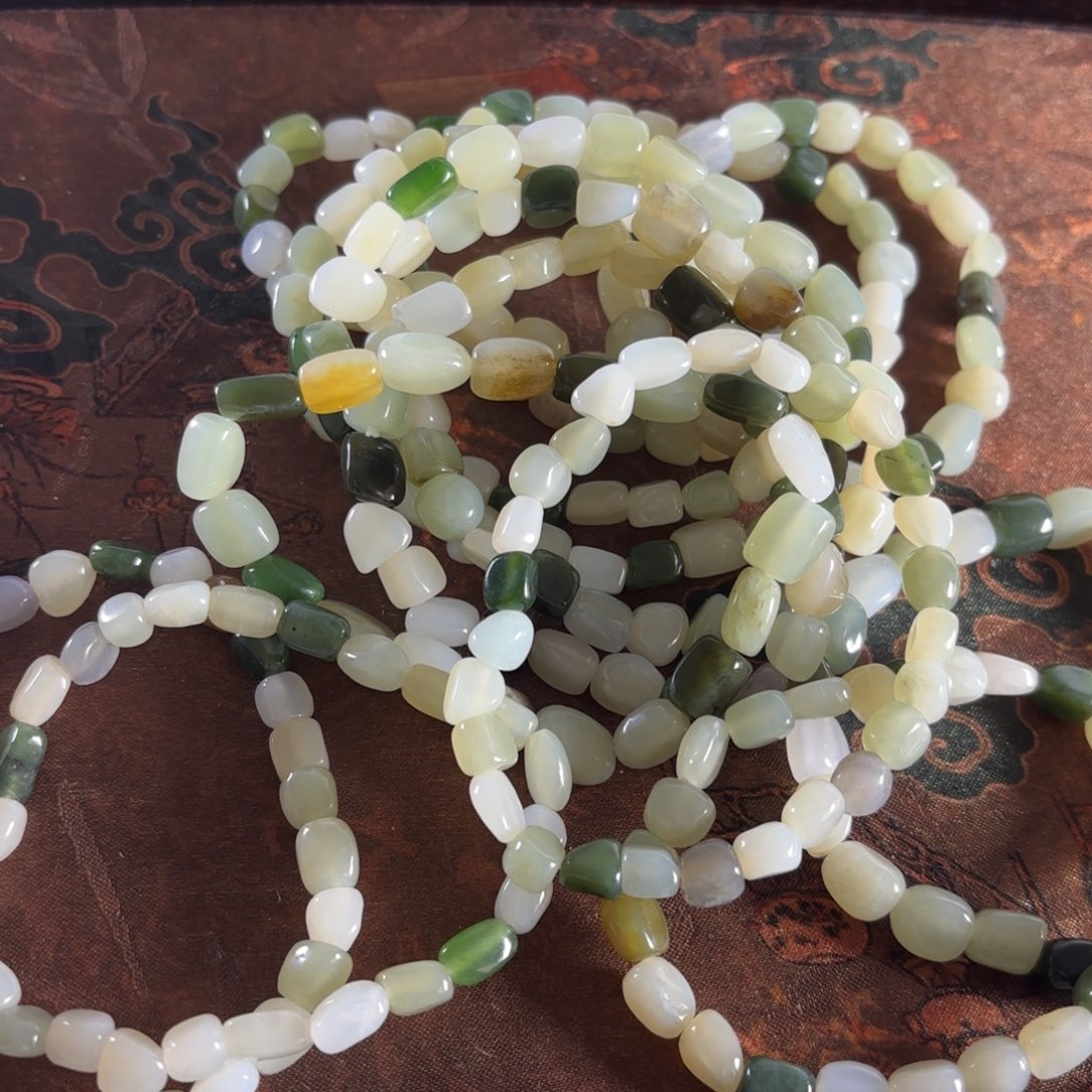 和田玉手链未镶嵌随机发一