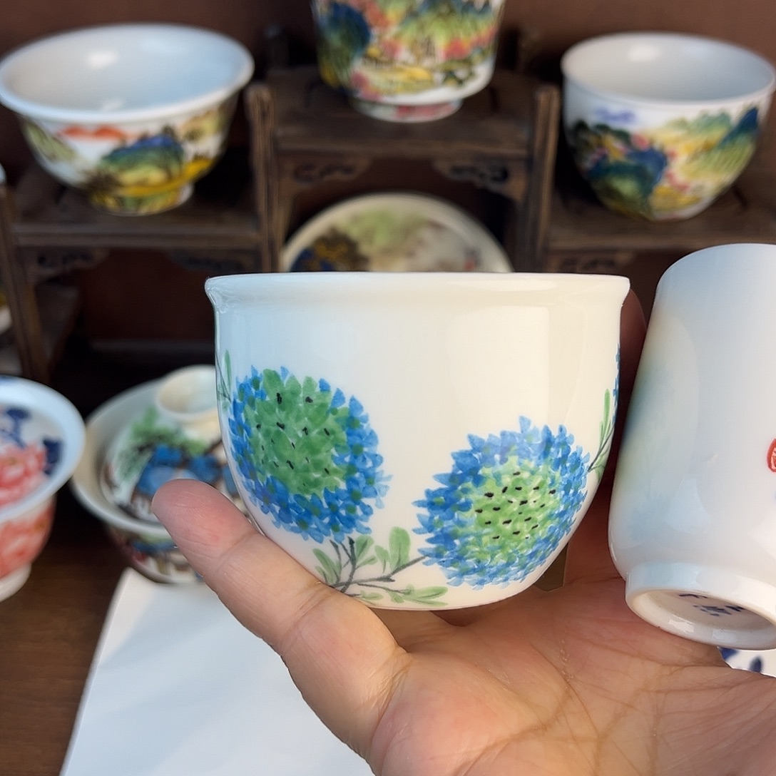 东***人忠意堂釉下彩微瑕不退