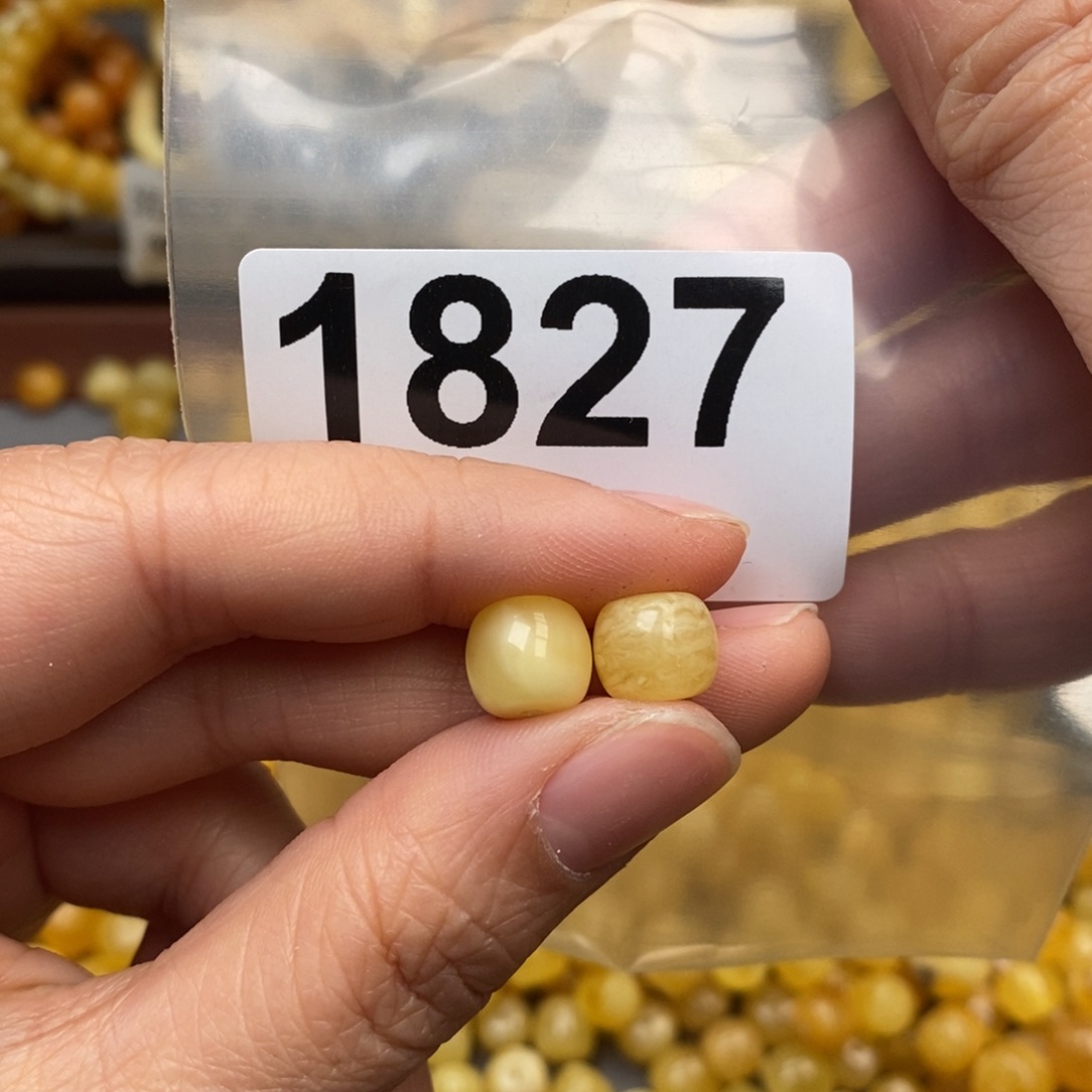 蜜蜡珠宝奇石未镶嵌