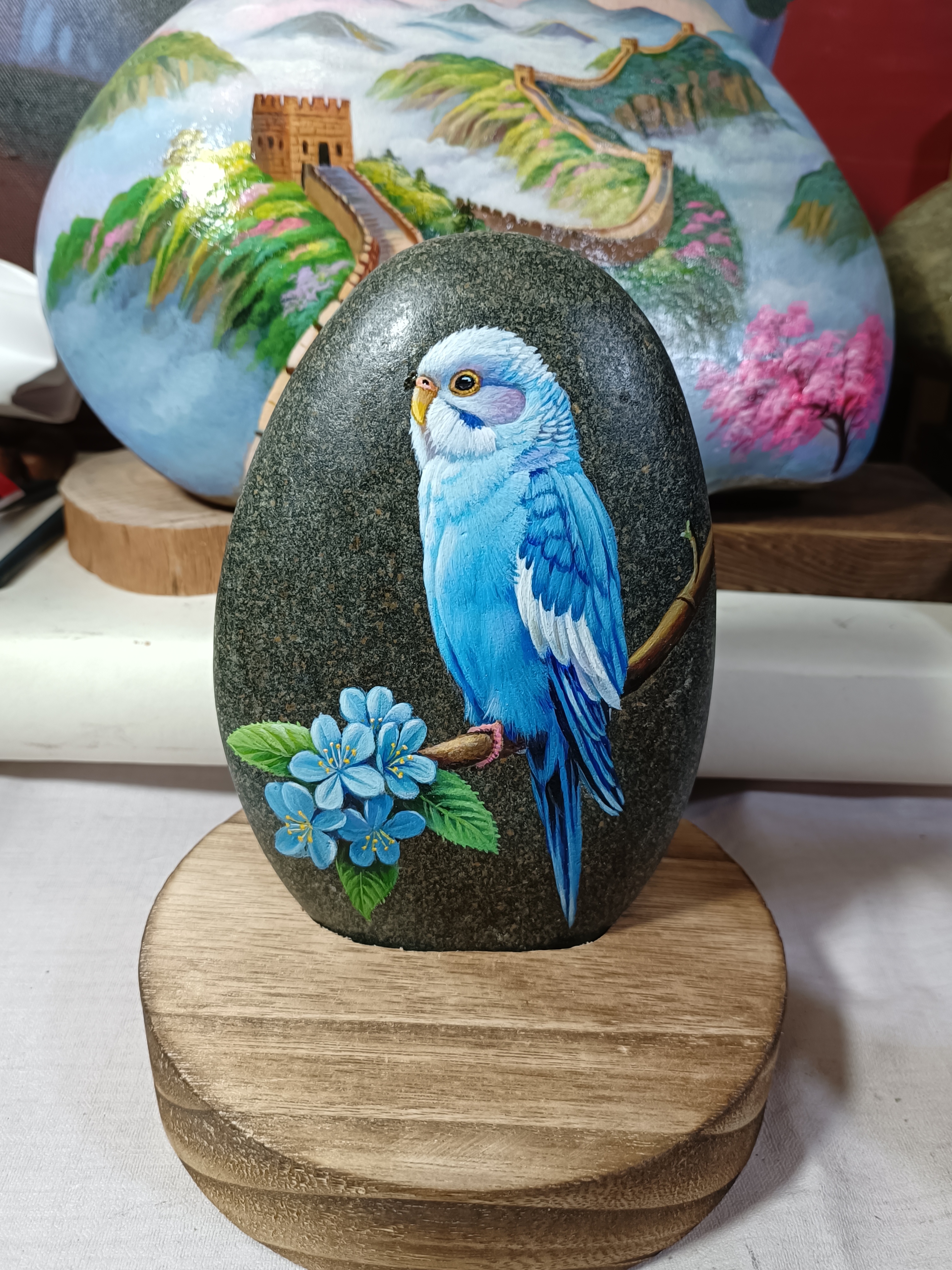 石头画摆件艺术品，鹦鹉