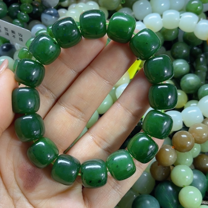 和田玉未镶嵌手串