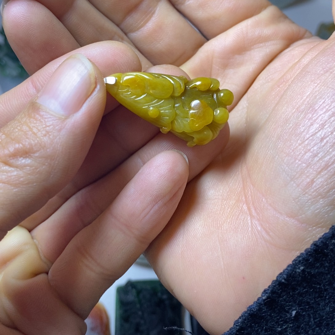 定制翡翠未镶嵌翡翠