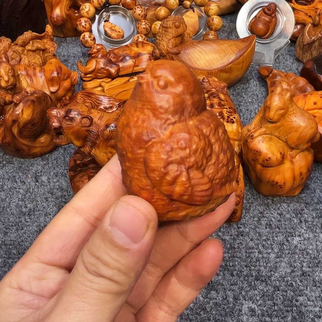 柏木太行崖柏黑油溏心手把件