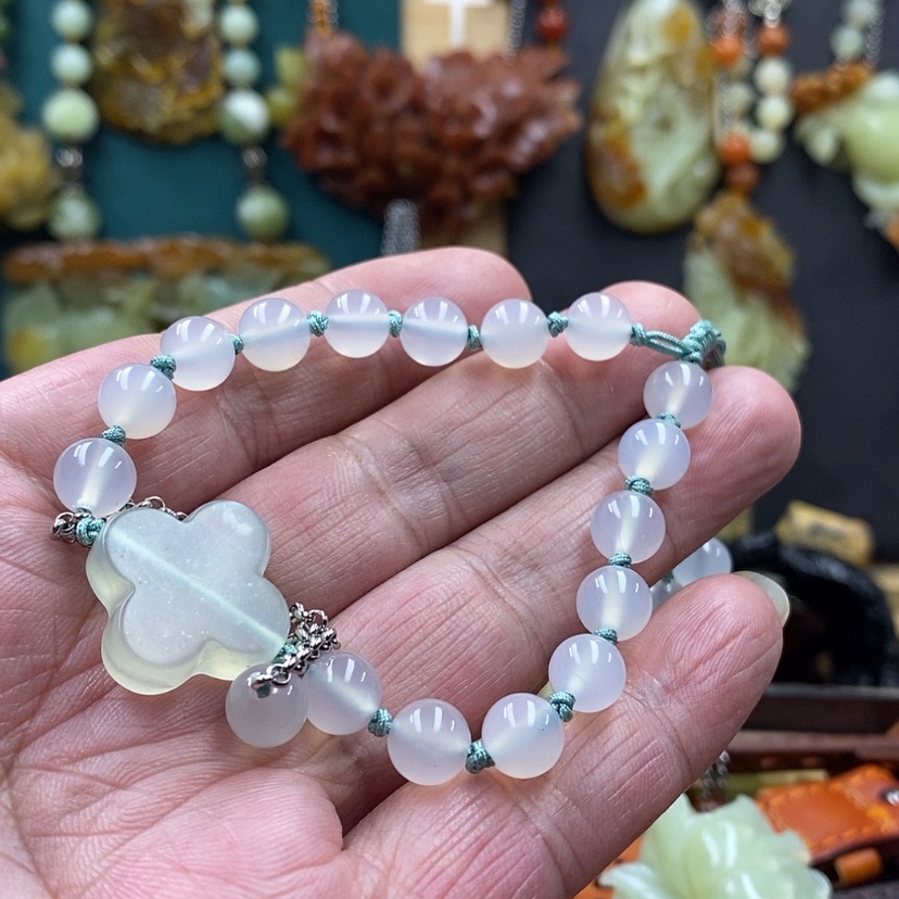 【闪购商品】蛇纹石玉手牌未镶嵌