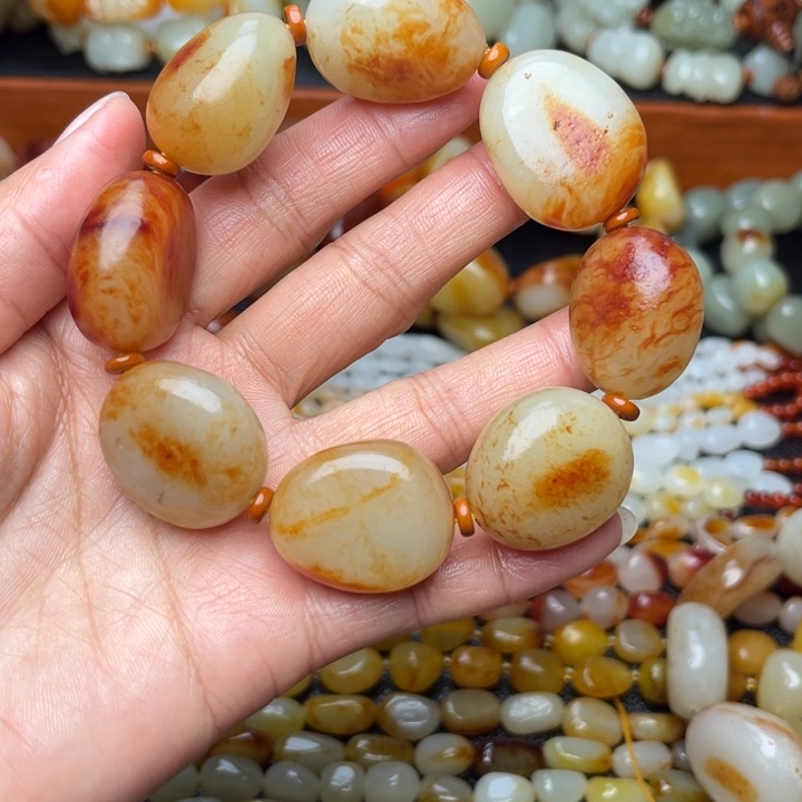 拂***玉和田玉未镶嵌手链