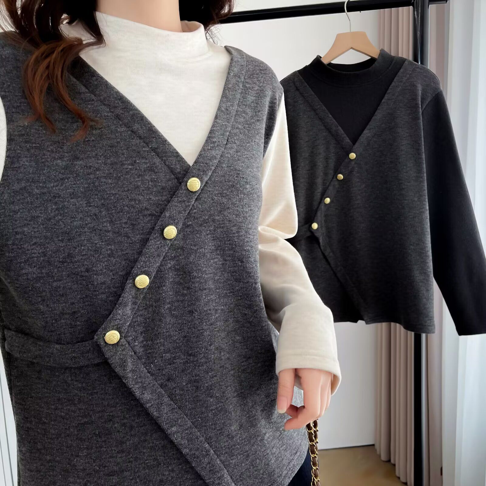大码打底衫2025冬季新款韩版显瘦款气质假两件加绒半高领开叉内搭