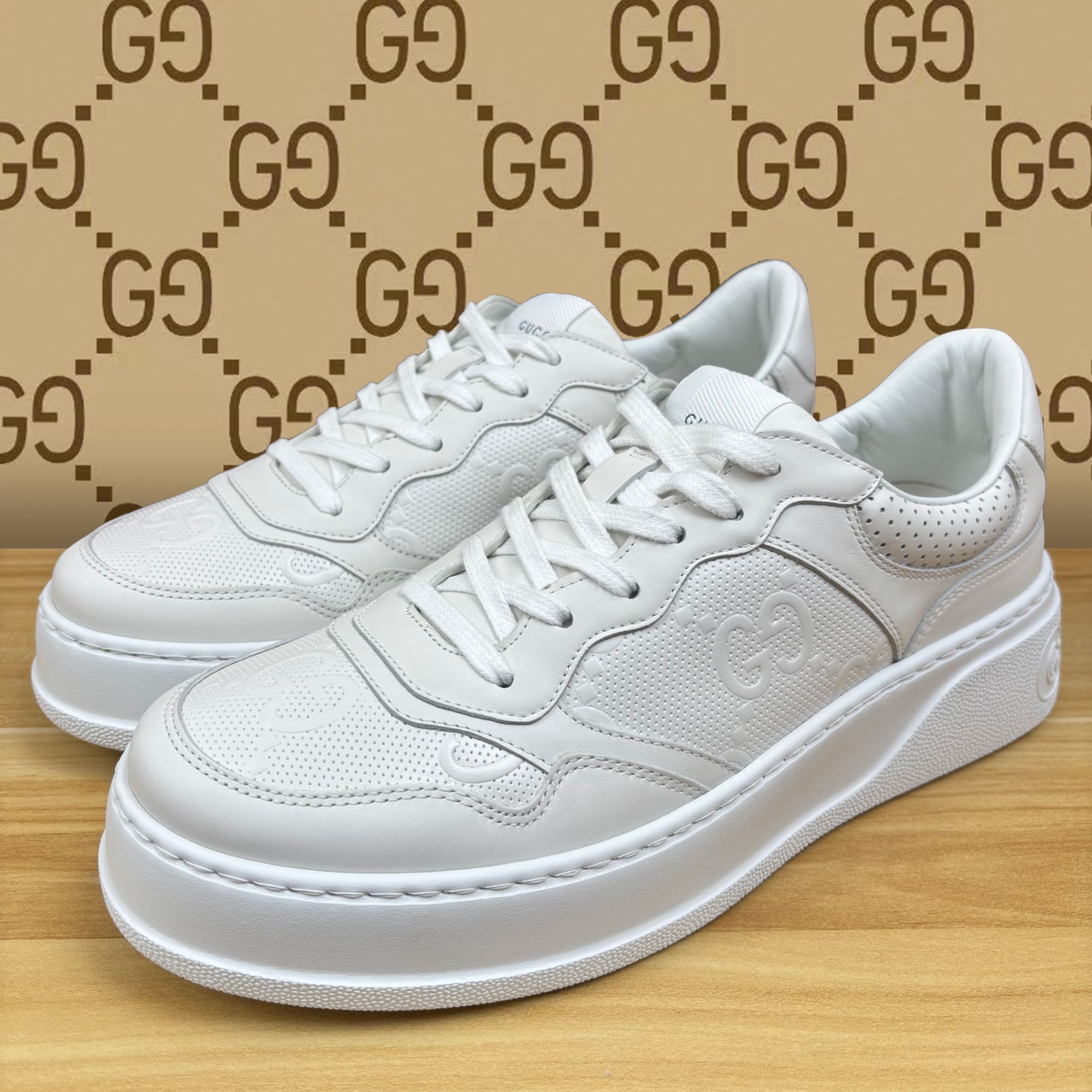 未使用 GUCCI/古驰  Chunky B系列纯白双G老花满印皮面系带饼干鞋