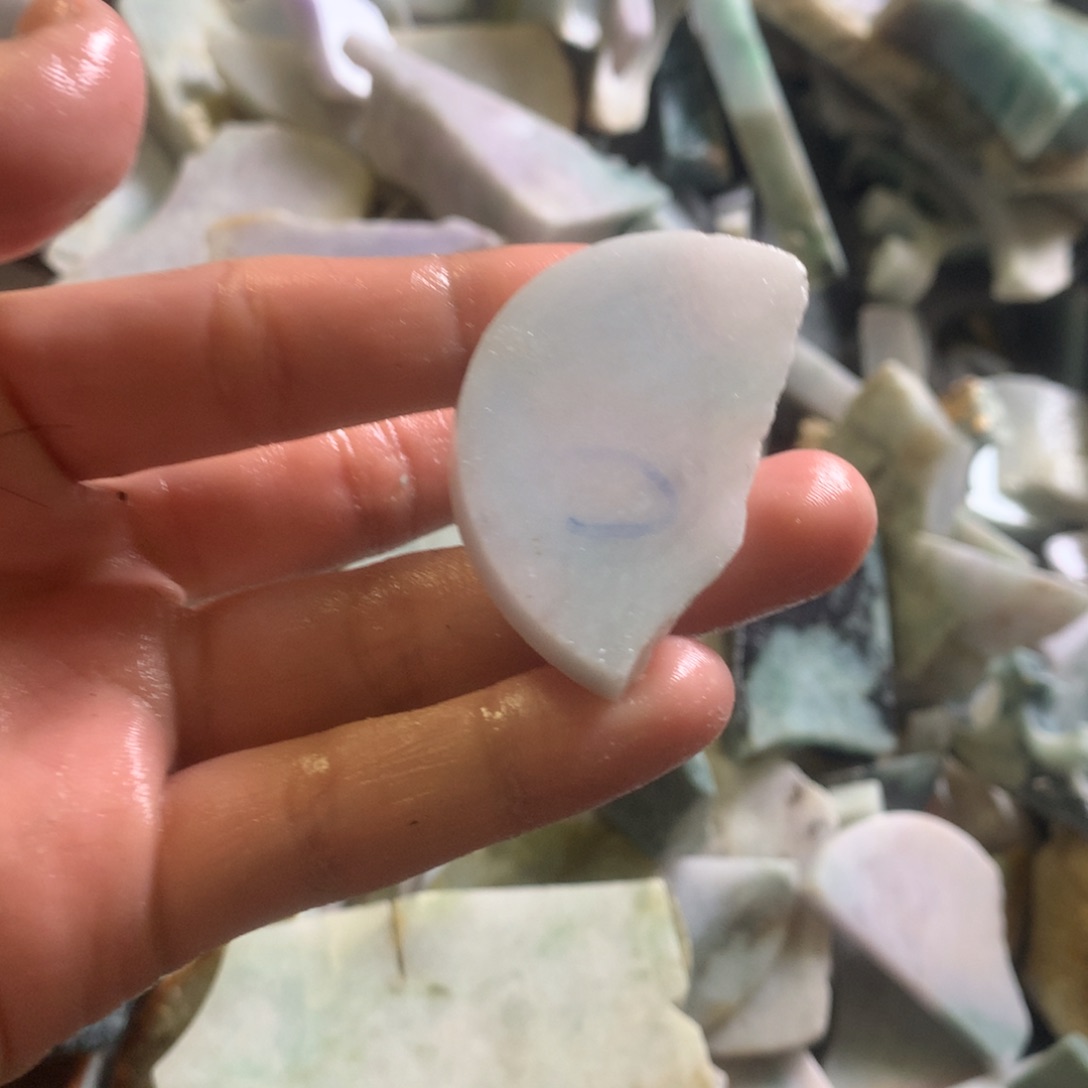 翡翠颈饰未镶嵌缅甸翡翠