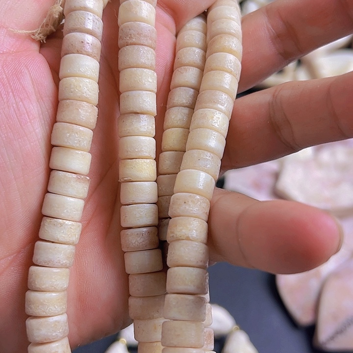 这****题养殖鹿角雕刻工艺品