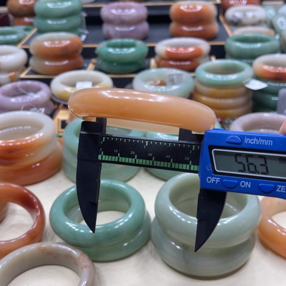 石英质玉手镯合金