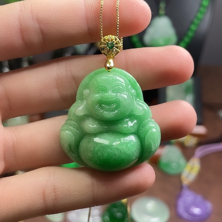 翡翠未镶嵌吊坠(赠链)