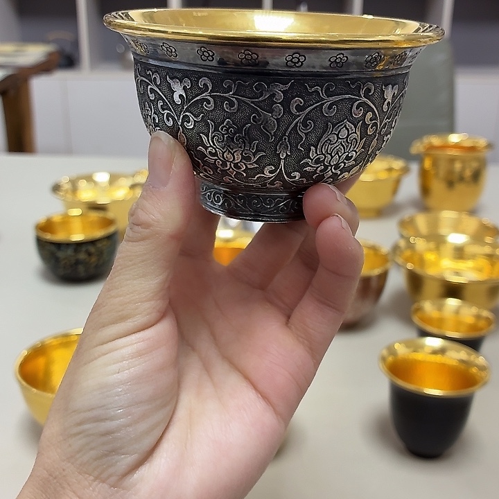 李小鹤金包银3克足金缠枝莲手杯