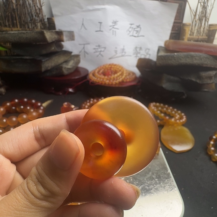 自***。皮质纯铜非遗物品展示平安扣