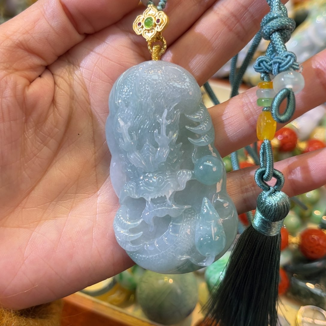 翡翠颈饰未镶嵌待编款