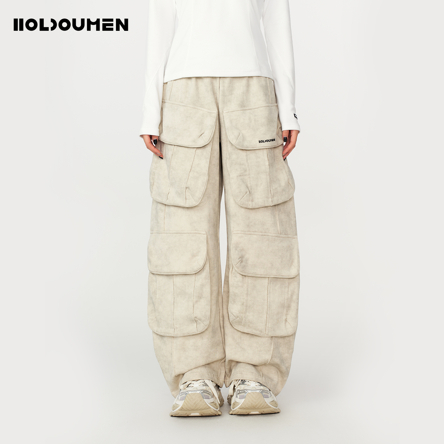 Holdoumen25秋季买手系列立体多袋晕染卫裤