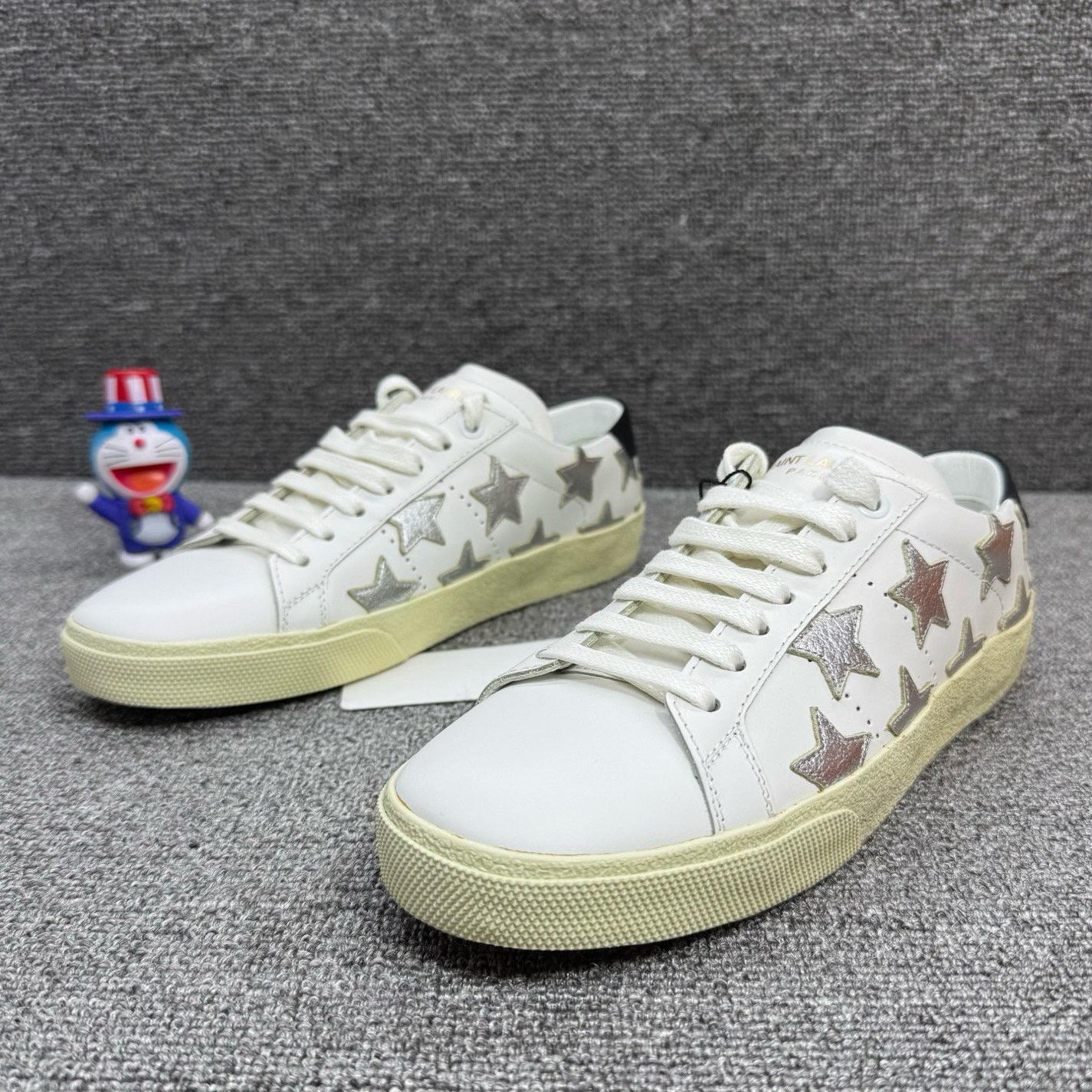 未使用 YSL/圣罗兰 星星小白鞋 36.5码 全新 D3959