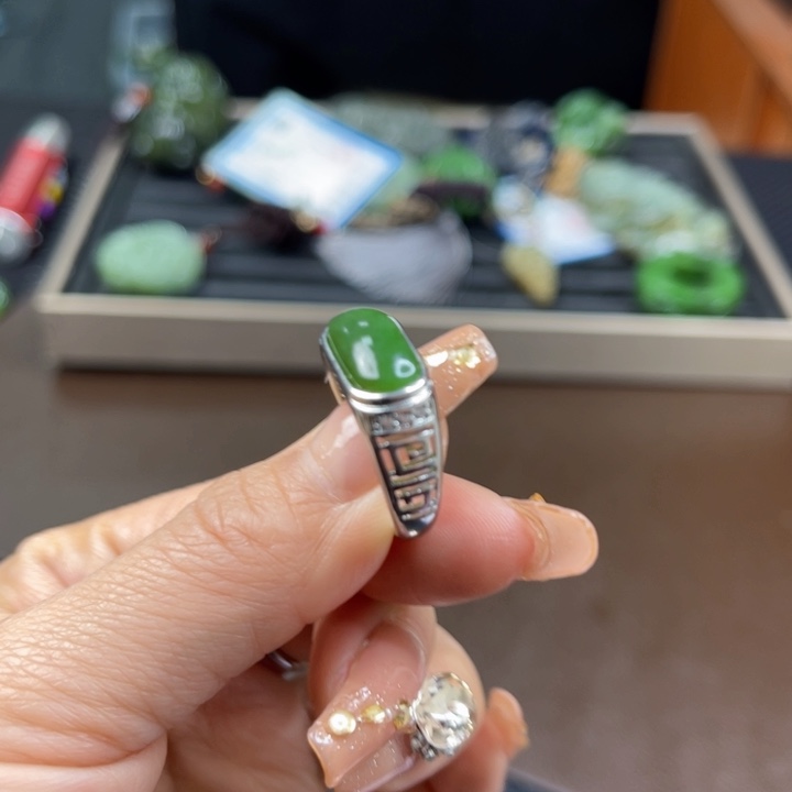 【闪购商品】和田玉（碧玉）戒指合金