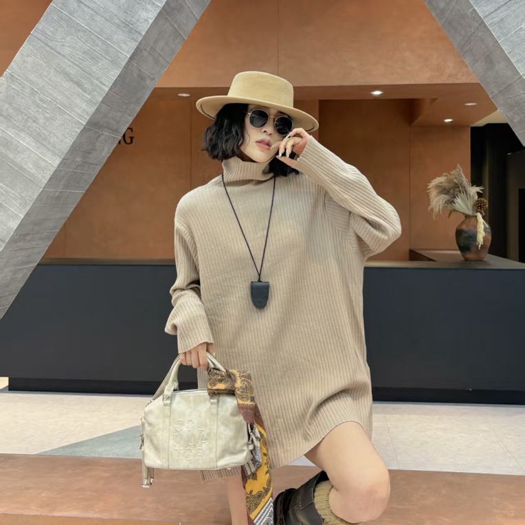 【大曼曼家】高品质大码女装高级感大码针织百搭显瘦毛衣88757