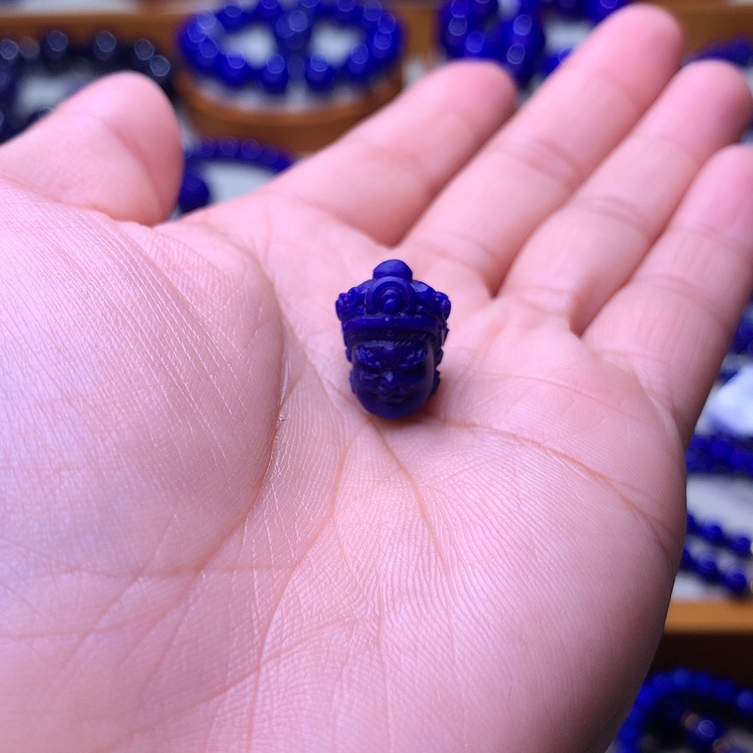 非***）青金石未镶嵌小雕刻件15.8*12m大黑天