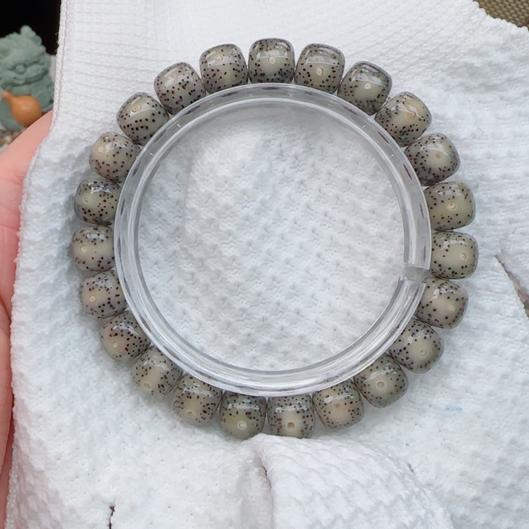 星月菩提手串胶透果冻针尖星10*9