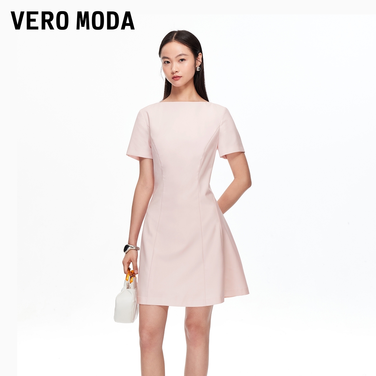 Vero Moda连衣裙2025秋季新款纯色圆领收腰气质短袖短裙高级感