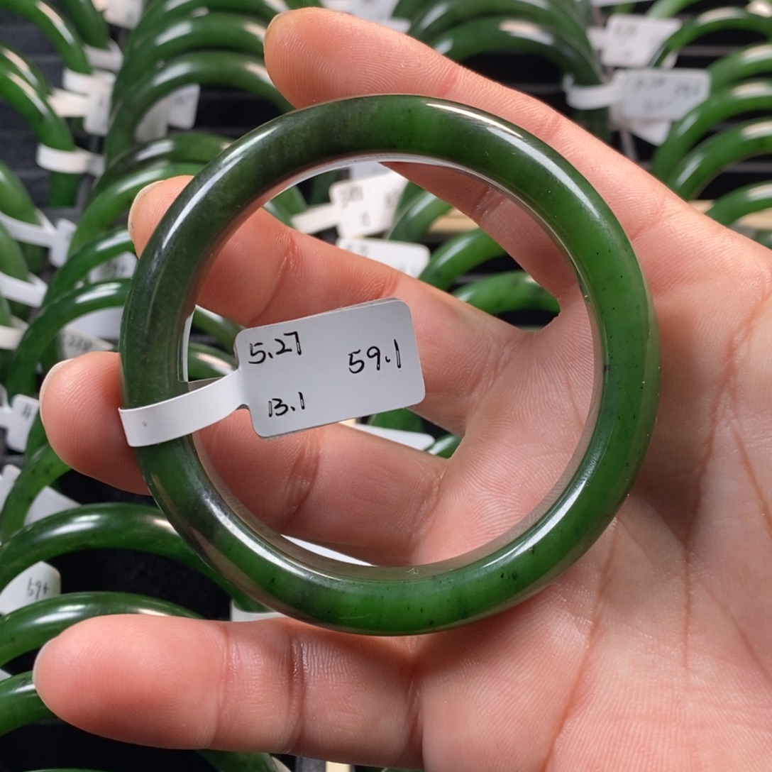 一***一和田玉（碧玉）未镶嵌手镯