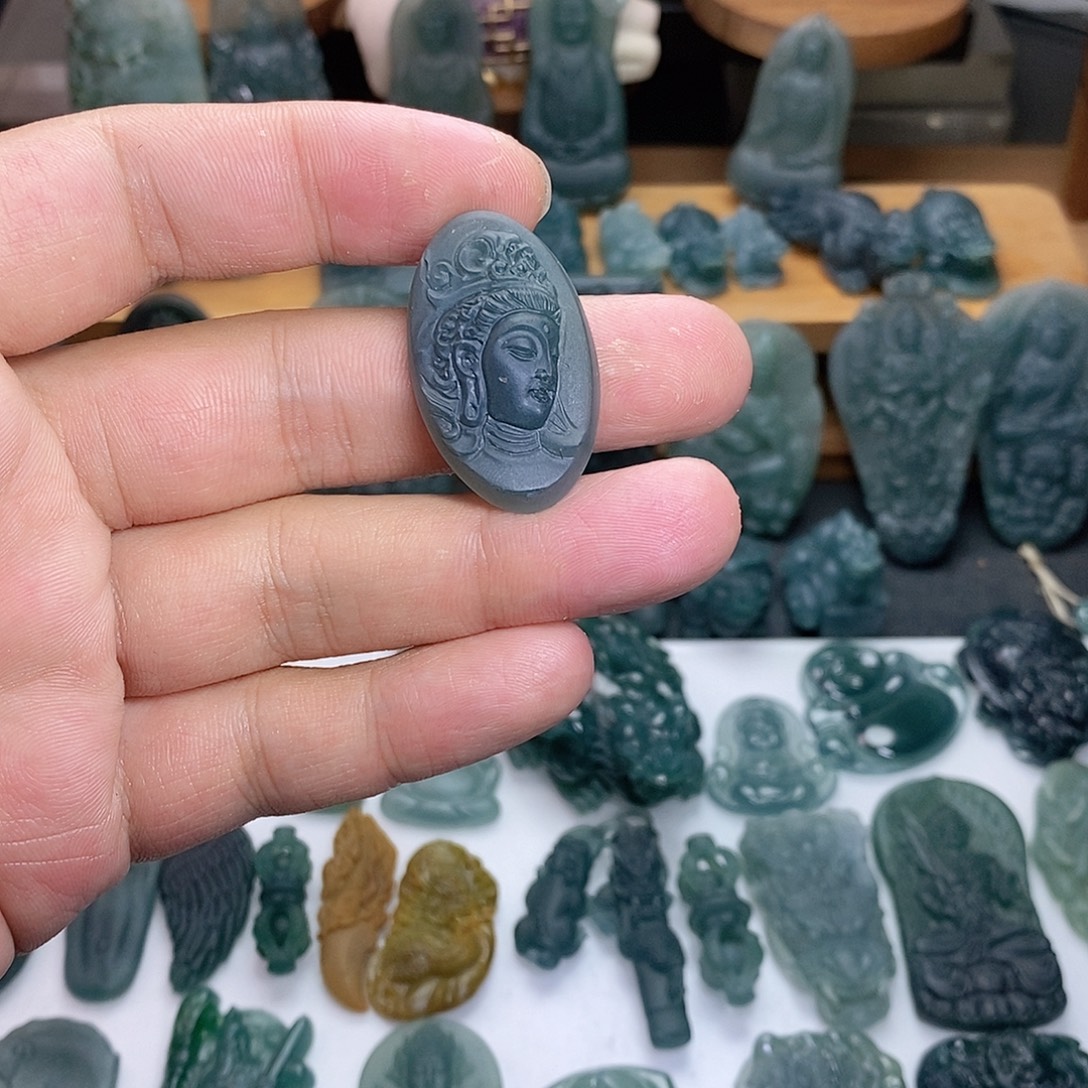 定制翡翠未镶嵌观音