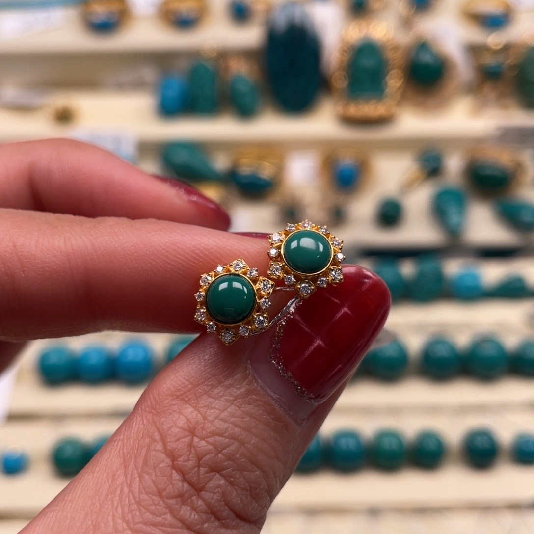 18K金镶嵌绿松石珠宝奇石耳钉