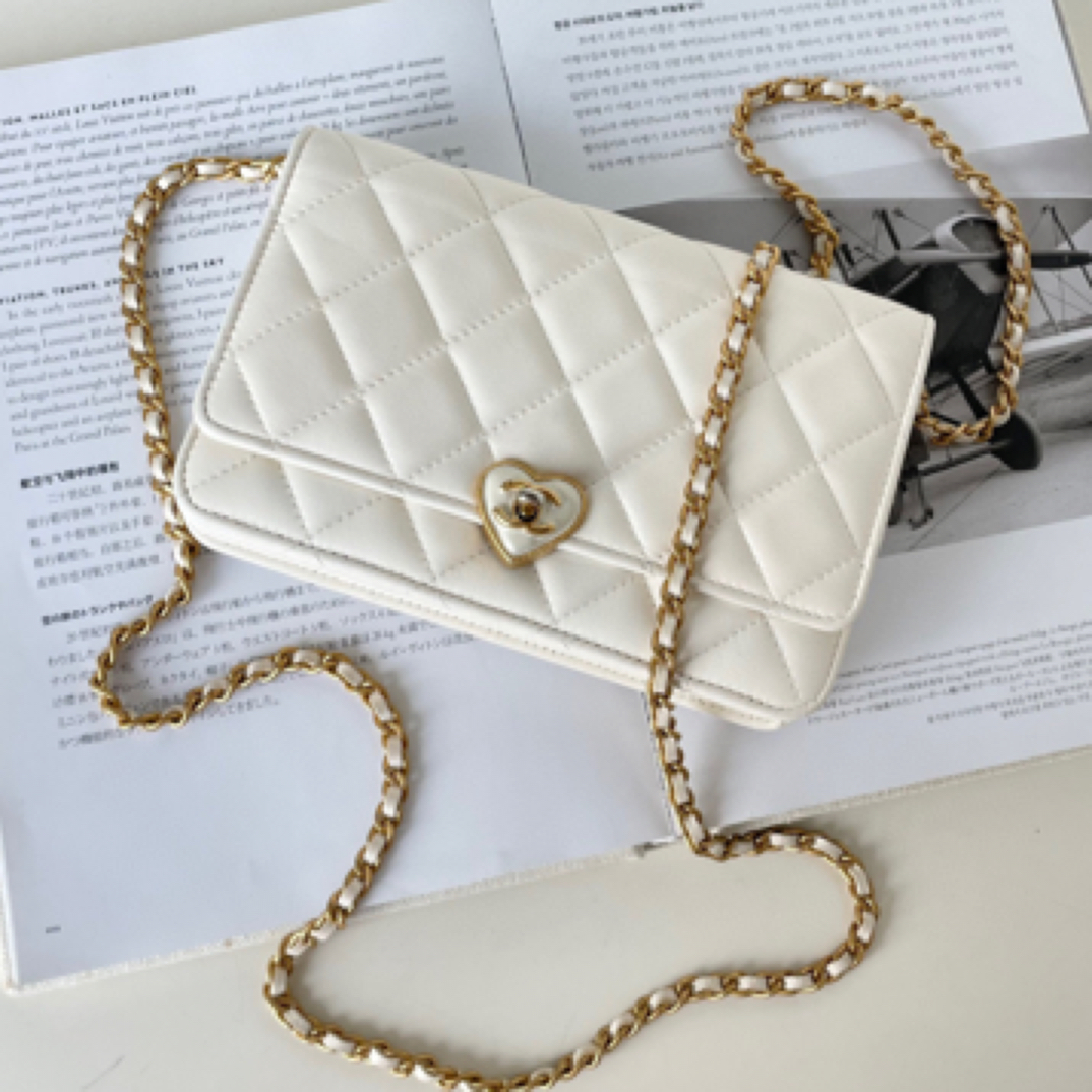99新 Chanel/香奈儿 23S白金爱心扣羊皮链条WOC中检BJM10-1356